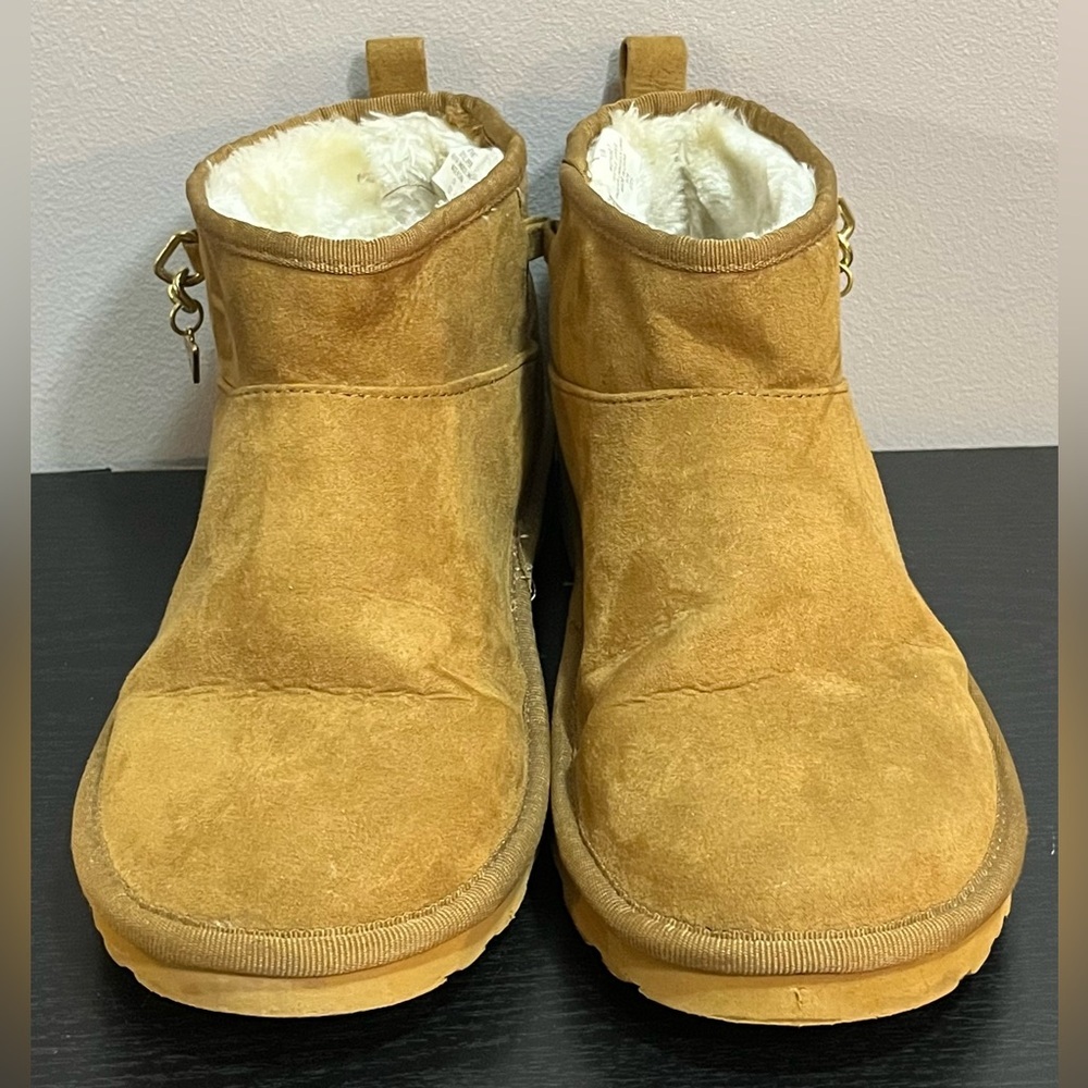 Guess‎ Women’s Faux Fur Lining Brown/Tan Bootie Size 8 1/2
